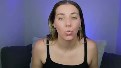 Snapshot of aussielulu chatting on October 16, 2025, 9:21 am aussielulu online show from October 16, 2025, 9:21 am