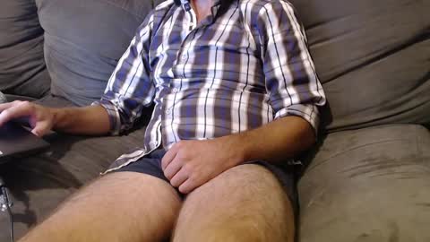 Snapshot of aussiemanvslady chatting on January 15, 2025, 3:39 pm AussieDeviantsAnomymous online show from January 15, 2025, 3:39 pm