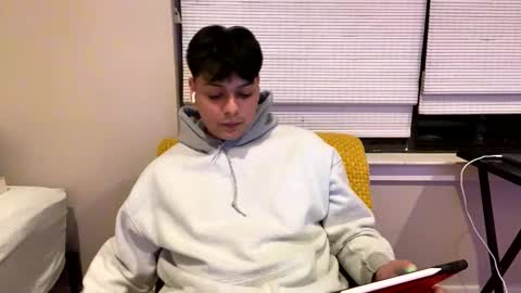 Snapshot of aussiepurple chatting on February 27, 2025, 5:24 am HarrisonGeorge online show from February 27, 2025, 5:24 am