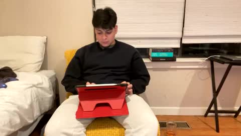 Snapshot of aussiepurple chatting on March 4, 2025, 4:38 am HarrisonGeorge online show from March 4, 2025, 4:38 am