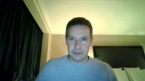 Snapshot of aussiesurfer0000 chatting on July 28, 2026, 4:19 am aussiesurfer0000 online show from July 28, 2026, 4:19 am