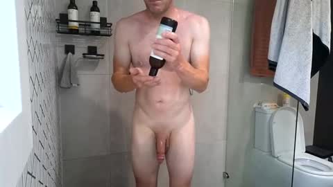 Snapshot of aussieweapon chatting on January 8, 2025, 10:58 pm Nick online show from January 8, 2025, 10:58 pm