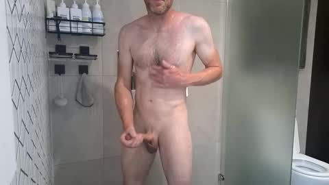 Snapshot of aussieweapon chatting on November 26, 2025, 11:17 pm Nick online show from November 26, 2025, 11:17 pm