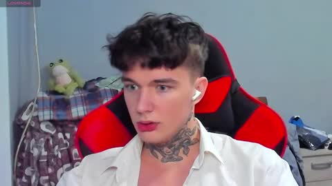 Snapshot of austen_milker chatting on December 15, 2024, 10:58 pm Austen online show from December 15, 2024, 10:58 pm