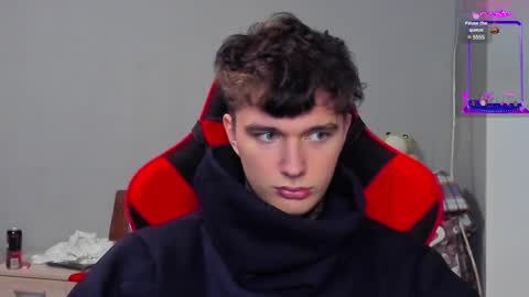 Snapshot of austen_milker chatting on January 9, 2025, 3:55 pm Austen online show from January 9, 2025, 3:55 pm