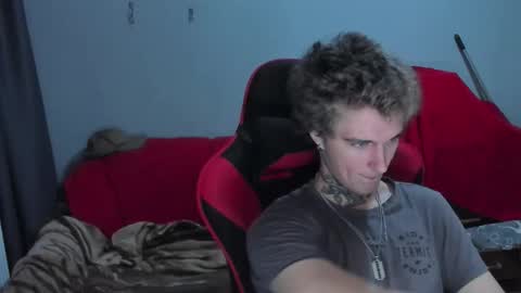 Snapshot of austen_milker chatting on October 29, 2025, 7:48 pm Austen online show from October 29, 2025, 7:48 pm