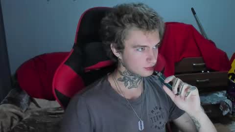 Snapshot of austen_milker chatting on November 1, 2025, 2:41 pm Austen online show from November 1, 2025, 2:41 pm