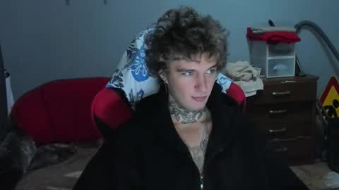 Snapshot of austen_milker chatting on November 26, 2025, 6:09 pm Austen online show from November 26, 2025, 6:09 pm