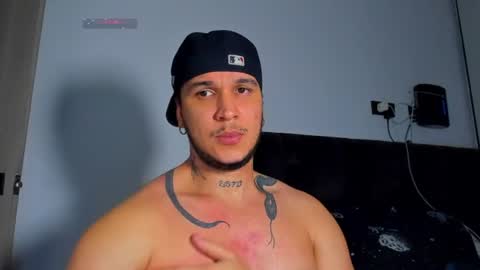 Snapshot of austin_curry chatting on June 24, 2026, 10:03 am A online show from June 24, 2026, 10:03 am