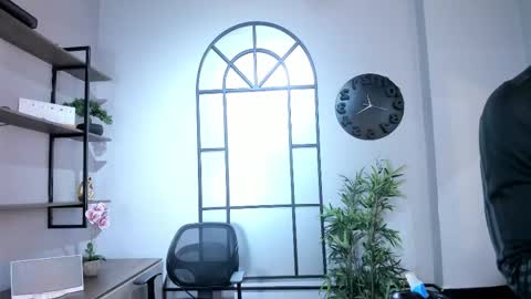 Austin  online show from January 7, 2026, 6:43 pm