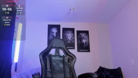 AustinTorres  online show from December 19, 2025, 3:35 am