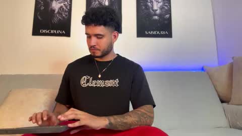 Snapshot of austintorres_ chatting on June 10, 2026, 1:06 am AustinTorres online show from June 10, 2026, 1:06 am