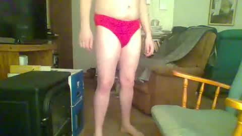 Snapshot of autumnal_ chatting on March 12, 2025, 6:00 pm autumnal_ online show from March 12, 2025, 6:00 pm