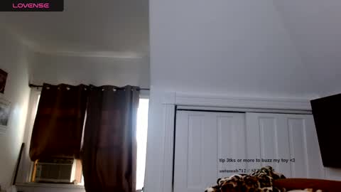 Snapshot of autumnb712 chatting on September 11, 2025, 9:15 pm autumnb712 online show from September 11, 2025, 9:15 pm