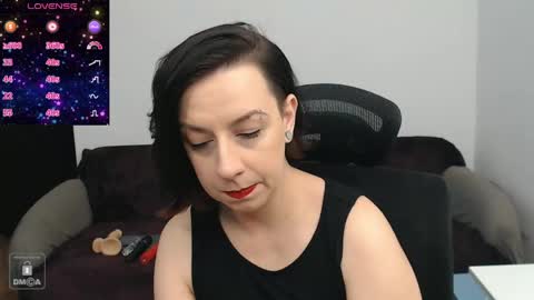 Snapshot of autumnopal chatting on May 19, 2026, 9:32 pm AutumnOpal online show from May 19, 2026, 9:32 pm