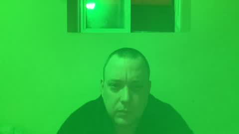 Snapshot of auz1812 chatting on July 1, 2026, 9:33 am Auz online show from July 1, 2026, 9:33 am