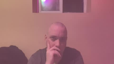 Snapshot of auz1812 chatting on July 12, 2026, 9:22 am Auz online show from July 12, 2026, 9:22 am