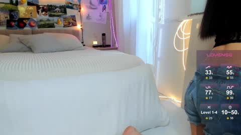 Snapshot of ava_athena chatting on May 9, 2026, 7:02 am Ava online show from May 9, 2026, 7:02 am