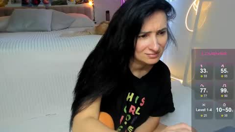 Snapshot of ava_athena chatting on June 17, 2026, 7:11 am Ava online show from June 17, 2026, 7:11 am