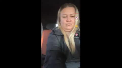 ava_bae online show from November 1, 2025, 2:19 pm