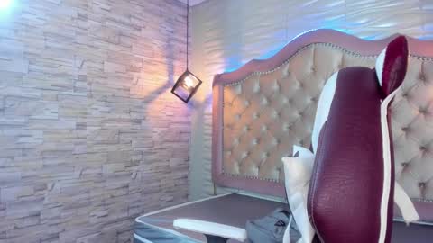 Snapshot of ava_broown chatting on January 9, 2025, 10:52 pm online show from January 9, 2025, 10:52 pm