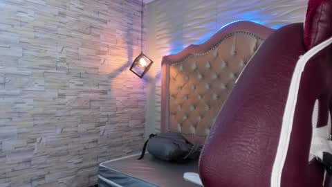 Snapshot of ava_broown chatting on January 11, 2025, 1:48 am online show from January 11, 2025, 1:48 am