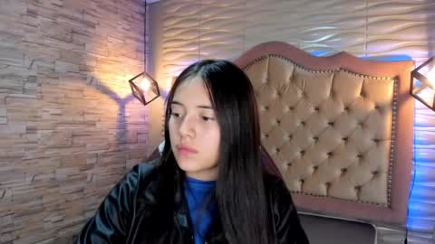 Snapshot of ava_broown chatting on February 6, 2025, 5:35 am online show from February 6, 2025, 5:35 am