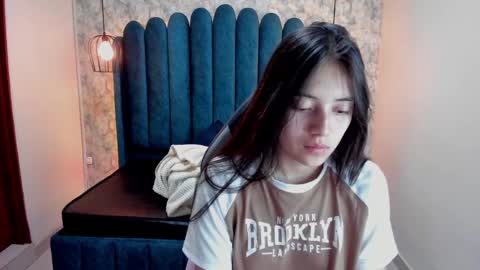 Snapshot of ava_broown chatting on March 1, 2025, 2:48 am online show from March 1, 2025, 2:48 am