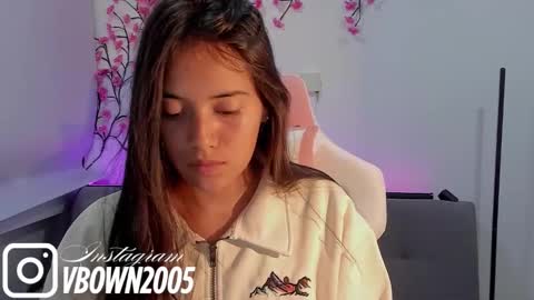 Snapshot of ava_broown chatting on October 23, 2025, 2:22 am online show from October 23, 2025, 2:22 am