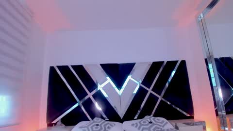 Ava Fontana online show from April 16, 2026, 10:45 pm