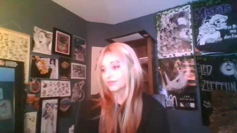 Snapshot of ava_mack chatting on June 20, 2026, 2:47 am Ava Mack online show from June 20, 2026, 2:47 am
