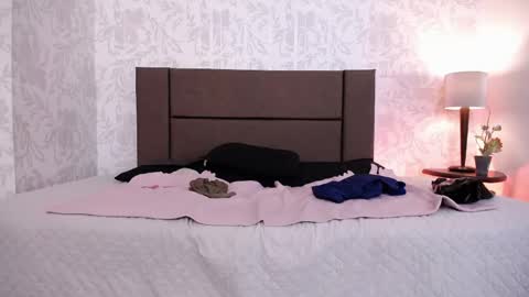 Snapshot of ava_raye chatting on May 16, 2026, 7:23 pm Ava online show from May 16, 2026, 7:23 pm