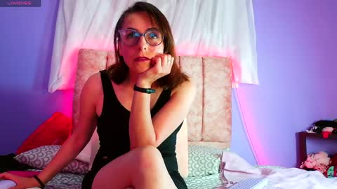 Snapshot of ava_raye chatting on June 4, 2026, 6:58 pm Ava online show from June 4, 2026, 6:58 pm