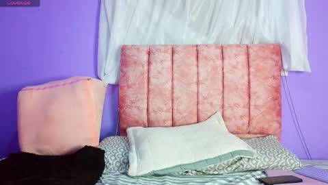 Snapshot of ava_raye chatting on June 8, 2026, 5:57 pm Ava online show from June 8, 2026, 5:57 pm