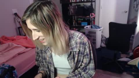 Ava online show from February 5, 2026, 11:53 pm