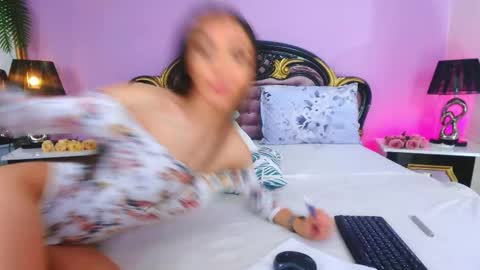 avaaaddamss online show from November 14, 2025, 10:14 am