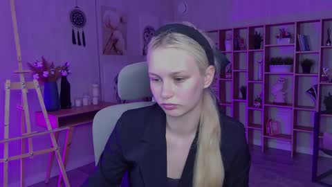 Ava nonude online show from September 17, 2025, 10:17 am