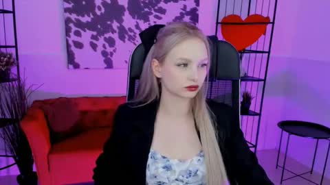 Ava nonude online show from October 6, 2025, 2:36 pm
