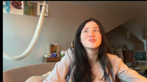 Snapshot of avallanchee chatting on May 14, 2026, 12:39 am avallanchee online show from May 14, 2026, 12:39 am