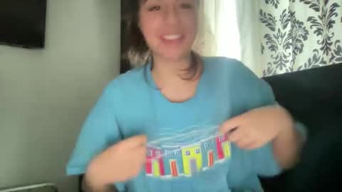 Snapshot of avamonroexo chatting on February 14, 2025, 9:32 pm Ava Monroe online show from February 14, 2025, 9:32 pm