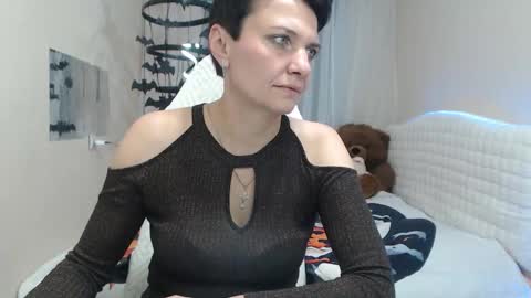 Snapshot of avasaturnian chatting on October 10, 2025, 1:21 pm avasaturnian online show from October 10, 2025, 1:21 pm