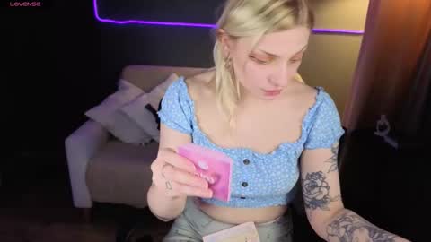 avasun online show from March 8, 2026, 1:04 pm