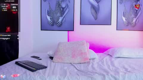 Snapshot of avavega_1 chatting on February 25, 2025, 2:22 pm Avavega 1 online show from February 25, 2025, 2:22 pm