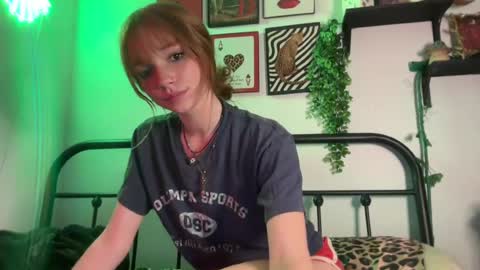 avaxlee online show from June 27, 2026, 2:16 am