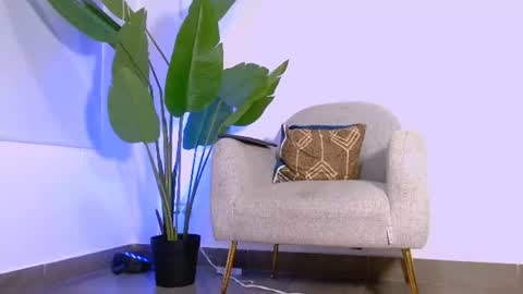 Hi im aqua is nice with me online show from June 10, 2026, 7:13 pm