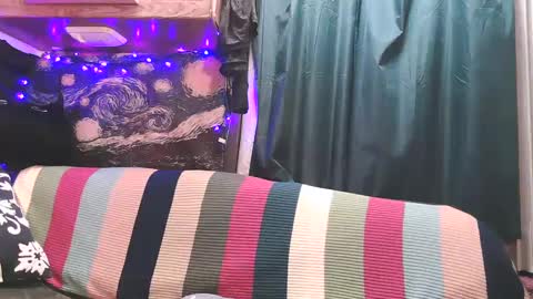 raven blue online show from March 8, 2025, 3:13 pm