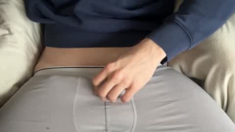 averageddaniel online show from November 11, 2025, 11:43 am