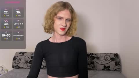 Snapshot of avery_adam chatting on December 13, 2025, 10:26 pm Alex online show from December 13, 2025, 10:26 pm