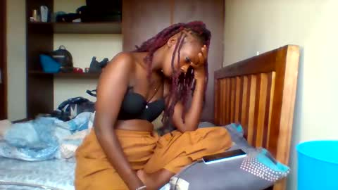 Snapshot of averygoodbadgirl chatting on May 13, 2026, 6:11 am averygoodbadgirl online show from May 13, 2026, 6:11 am