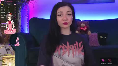 AveryWillow online show from February 9, 2026, 9:08 pm